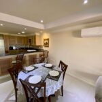 dining off kitchen